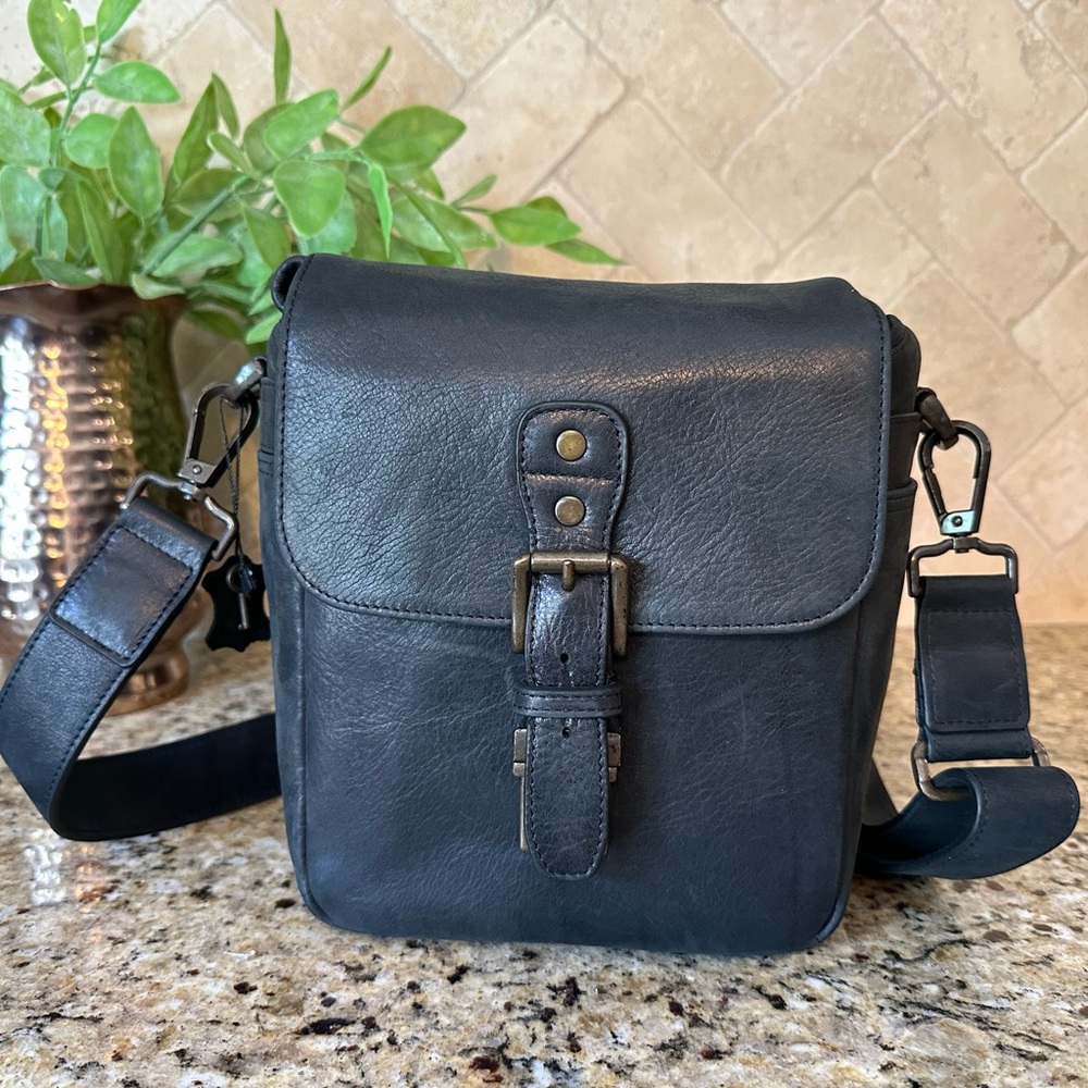 MegaGear Torres Mini MG1328 Genuine Leather Camera Messenger Bag